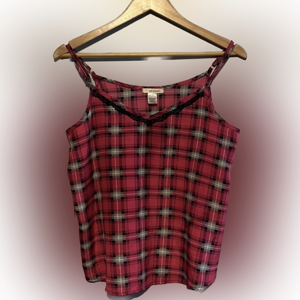 Pink plaid tank